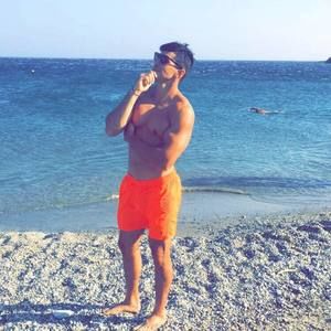 Meet your Posher, Chris